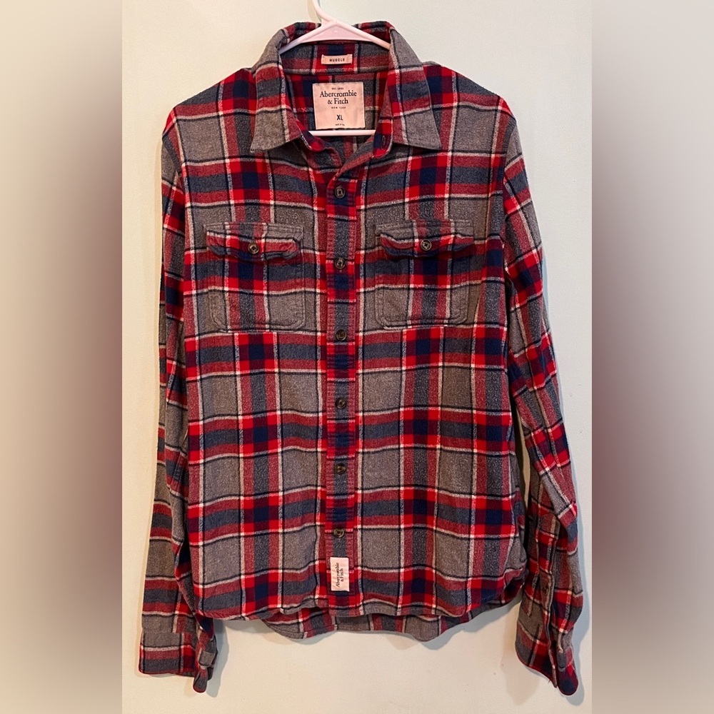 Abercrombie & Fitch Men’s Red & Gray Plaid Flannel Shirt
